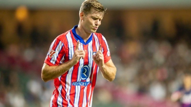 Alexander Sørloth ghi bàn ấn định tỉ số 2-0